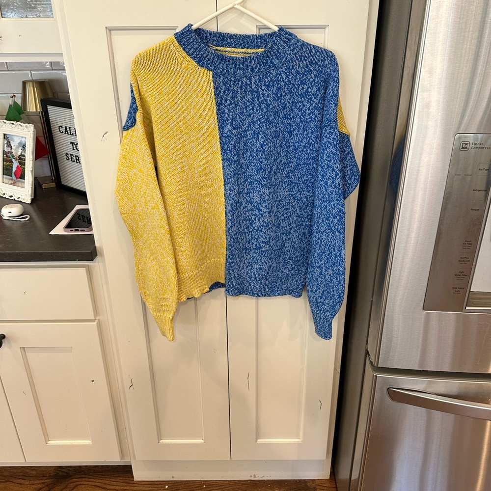 Chinti & Parker Blue and Yellow Mock Neck Sweater